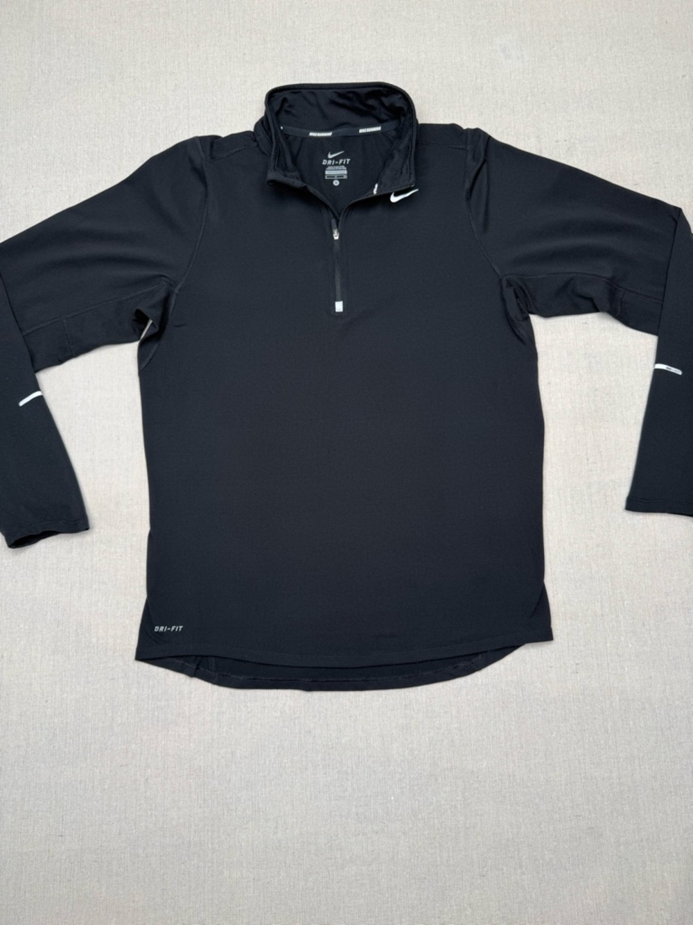 Nike Dri-Fit Element
 1/4 Zip Running Top 
Mens Small 
Mock Neck Black Pullover